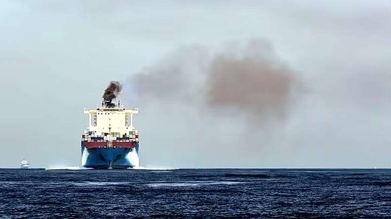 Smoking Container Ship, Source: Screenshoot